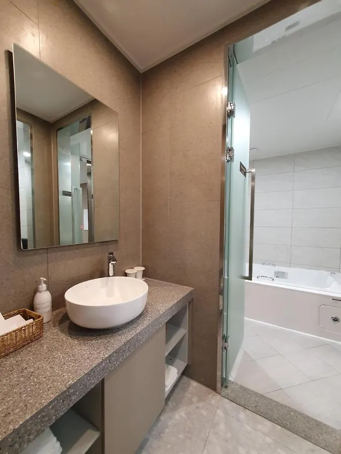 The Muse Hotel Samsong